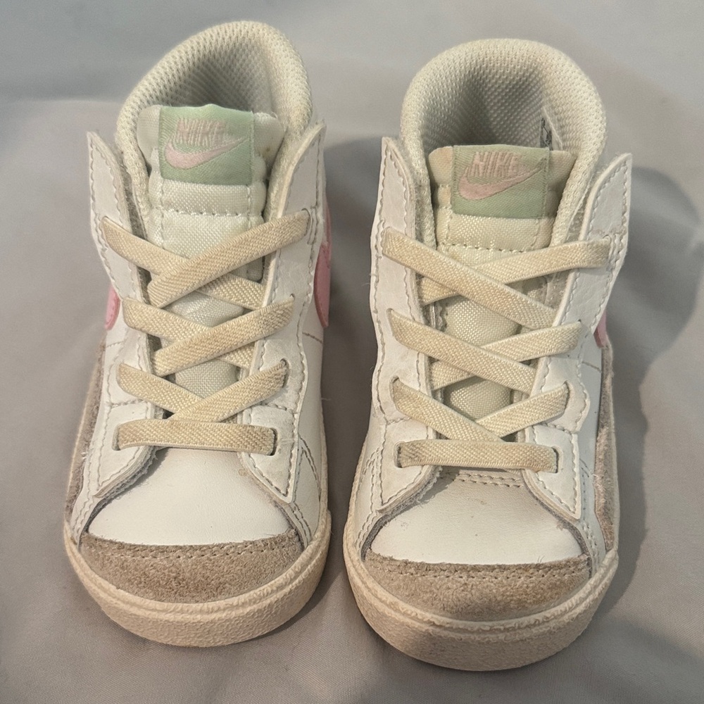 Nike Toddler Blazers - White and Pink